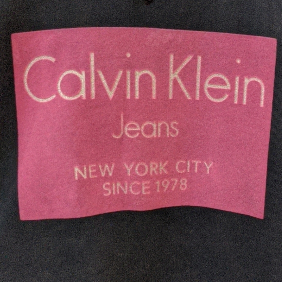 Calvin Klein Sweater - Picture 2 of 2